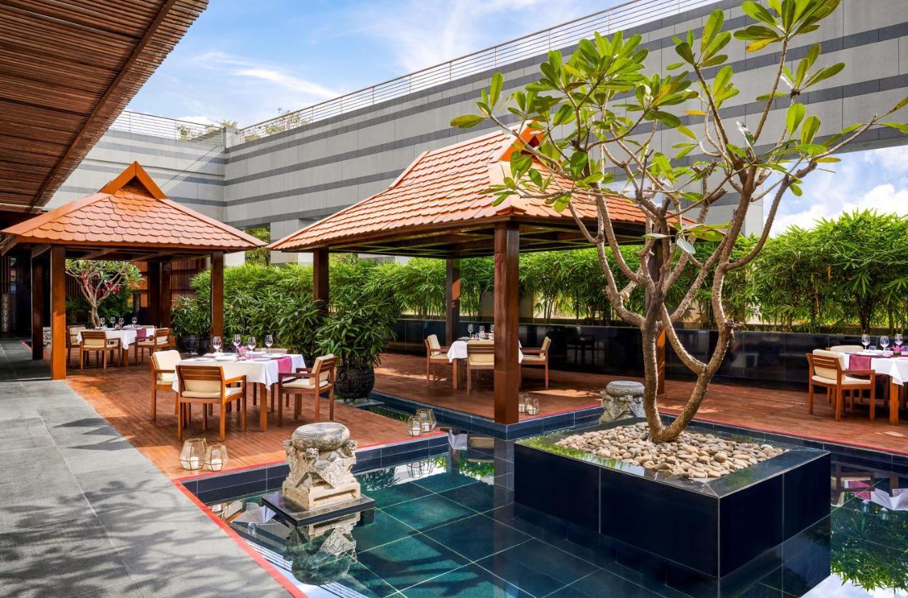 Grand Hyatt Mumbai Hotel And Residences Exterior foto The Royal Thai Cuisine Restaurant