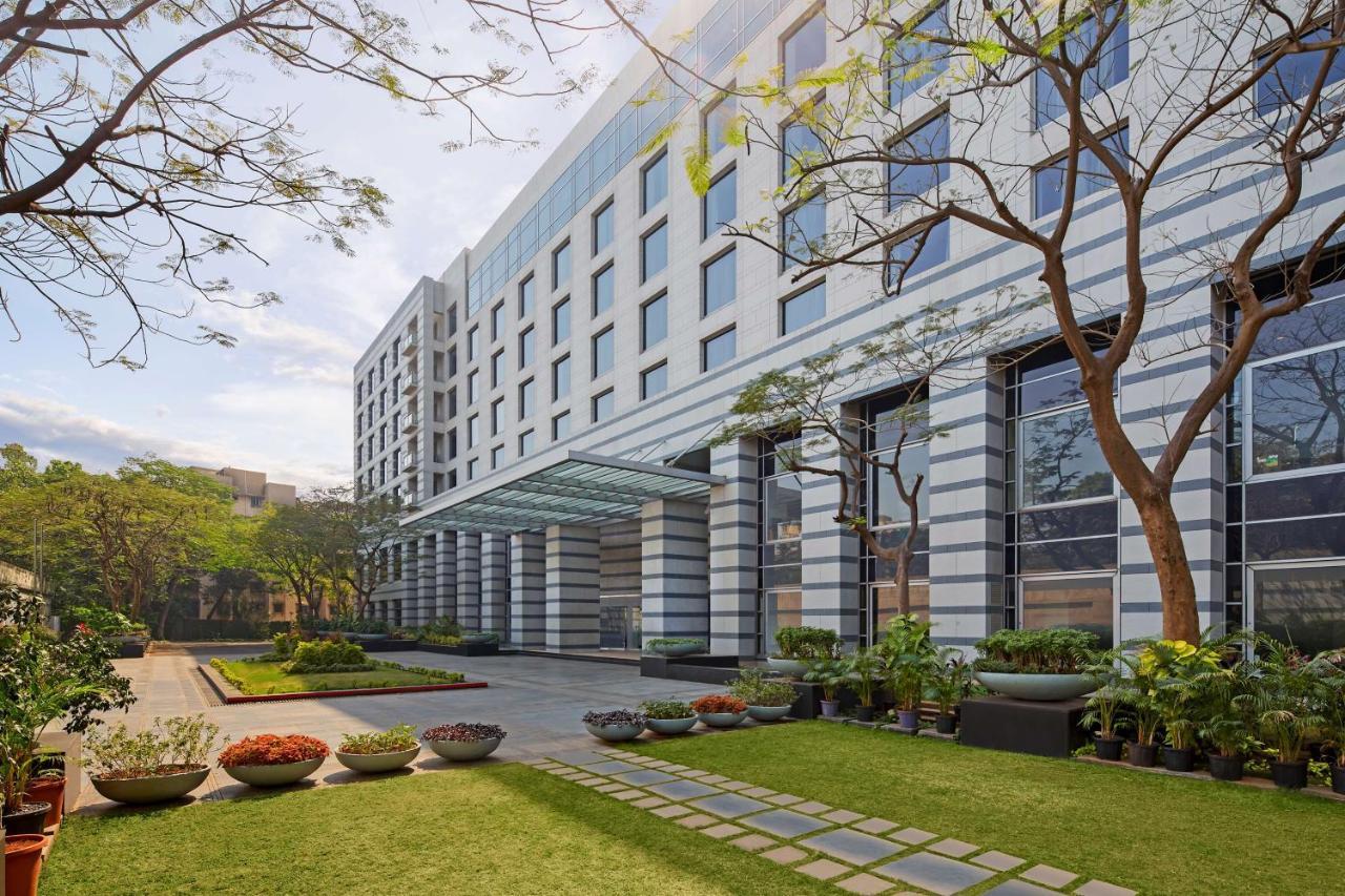 Grand Hyatt Mumbai Hotel And Residences Exterior foto The Oberoi, Mumbai