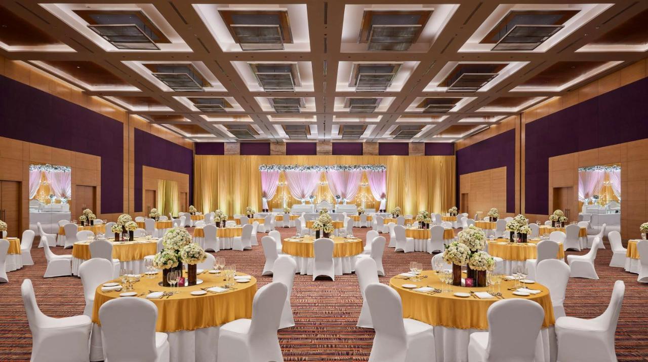 Grand Hyatt Mumbai Hotel And Residences Exterior foto The Royal Ballroom